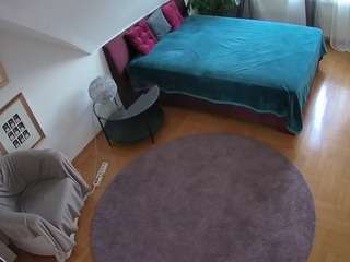 camsoda voyeurcam-julmodels-whitebed-4