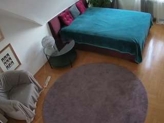 Life Voyeur camsoda voyeurcam-julmodels-whitebed-4