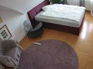 camsoda voyeurcam-julmodels-whitebed-4