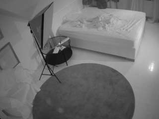 voyeurcam-julmodels-whitebed-4 Voyeurcam camsoda