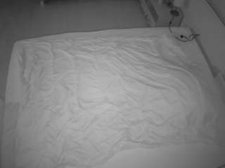 voyeurcam-julmodels-whitebed-4 Cam Models Live camsoda