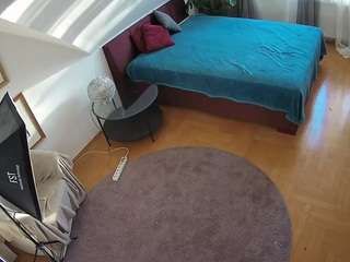 voyeurcam-julmodels-whitebed-4 Hottest Webcam Models camsoda