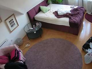 voyeurcam-julmodels-whitebed-4 webcam model