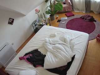 voyeurcam-julmodels-... webcam