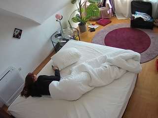 voyeurcam-julmodels-... webcam