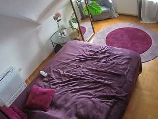 voyeurcam-julmodels-whitebed-4 Profile Image