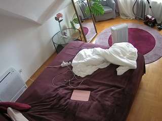 voyeurcam-julmodels-... webcam