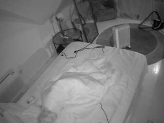 voyeurcam-julmodels-... webcam