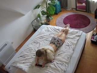 voyeurcam-julmodels-whitebed-4 Live Webcam on CamSoda