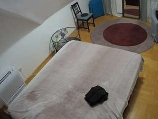 voyeurcam-julmodels-whitebed-4's profile image