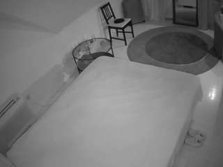 voyeurcam-julmodels-whitebed-4's profile image