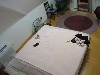 voyeurcam-julmodels-whitebed-4 Pov live webcam