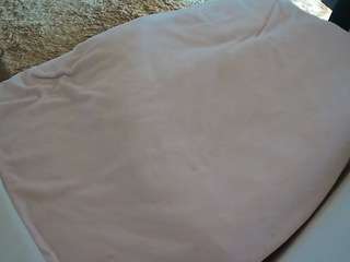 voyeurcam-julmodels-whitebed-4