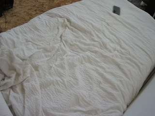 voyeurcam-julmodels-whitebed-4 webcam