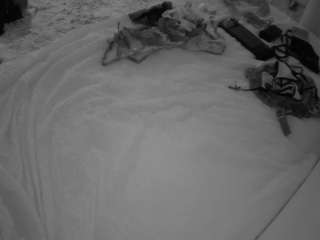 voyeurcam-julmodels-whitebed-4 webcam