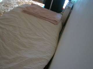 voyeurcam-julmodels-whitebed-4 live cam profile