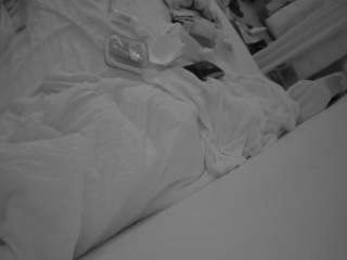 le modèle voyeurcam-julmodels-whitebed-4 est en webcam porno dans un show sur le site camsoda, il possède les tags suivants: amateur,flashing,hidden,hidden cam,julmodels-house,mixed,pov,sexwebcam,voyeur,hd