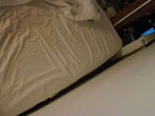 voyeurcam-julmodels-whitebed-4