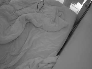 voyeurcam-julmodels-whitebed-4 Sex Cam Show