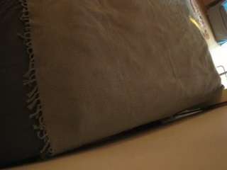 voyeurcam-julmodels-whitebed-4