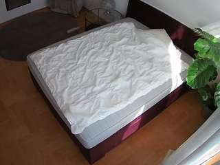 camsoda voyeurcam-julmodels-whitebed-5