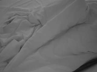 voyeurcam-julmodels-whitebed-5 Milfed Models camsoda