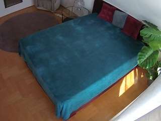 Cam Models Com voyeurcam-julmodels-whitebed-5 camsoda