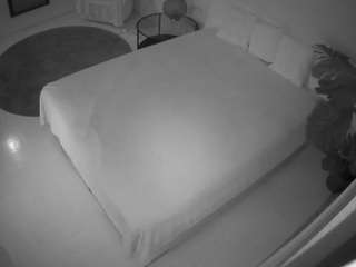 Jasmine Live Models camsoda voyeurcam-julmodels-whitebed-5