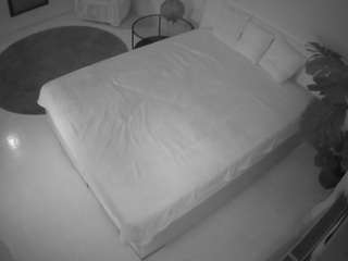 voyeurcam-julmodels-whitebed-5 Xnxx Model camsoda