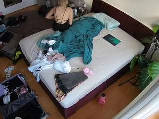 Latina Cam Models camsoda voyeurcam-julmodels-whitebed-5