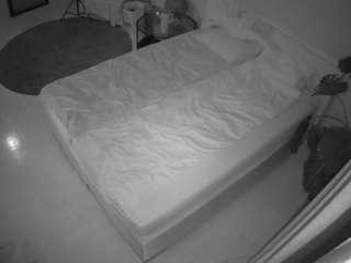 Sexe Model camsoda voyeurcam-julmodels-whitebed-5