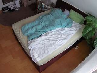 Male Cam Model camsoda voyeurcam-julmodels-whitebed-5