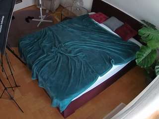 Luxurysex camsoda voyeurcam-julmodels-whitebed-5