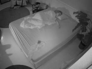 voyeurcam-julmodels-whitebed-5 Live Webcam on CamSoda