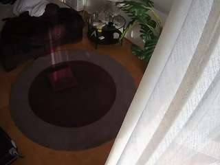 voyeurcam-julmodels-whitebed-5 Modèle Webcam Profil