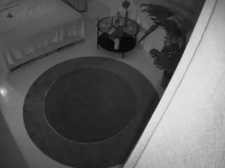 voyeurcam-julmodels-whitebed-5 Webcam Model Profile