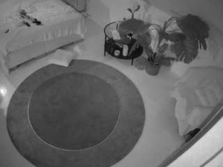 voyeurcam-julmodels-whitebed-5 Webcam Model Profile