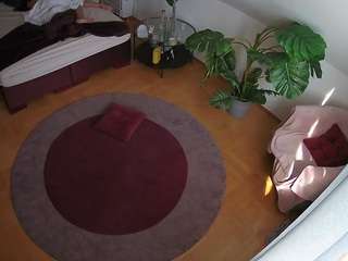 voyeurcam-julmodels-whitebed-5 Webcam Model Profile