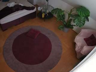 voyeurcam-julmodels-whitebed-5 Webcam Model Profile
