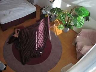 voyeurcam-julmodels-whitebed-5 Webcam Model Profile