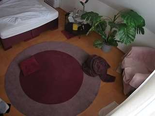 voyeurcam-julmodels-whitebed-5
