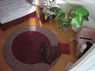 voyeurcam-julmodels-whitebed-5 - Live Cam