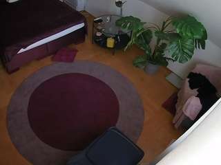 voyeurcam-julmodels-whitebed-5 camsoda