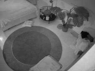 voyeurcam-julmodels-whitebed-5 camsoda