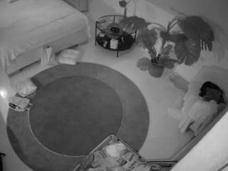 voyeurcam-julmodels-whitebed-5 camsoda