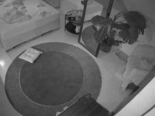 voyeurcam-julmodels-whitebed-5's Info Image