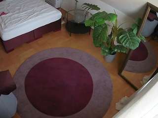 voyeurcam-julmodels-whitebed-5 webcam model