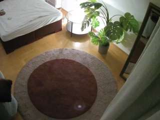 voyeurcam-julmodels-whitebed-5 webcam model