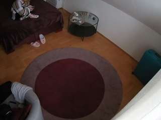 voyeurcam-julmodels-whitebed-5 Live Webcam on CamSoda