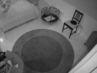 voyeurcam-julmodels-whitebed-5's CamSoda show and profile